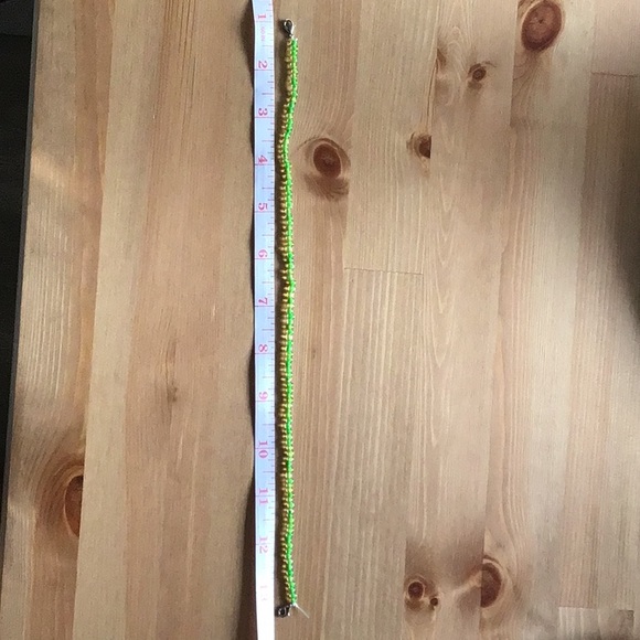 Beaded necklace, green - Picture 3 of 3